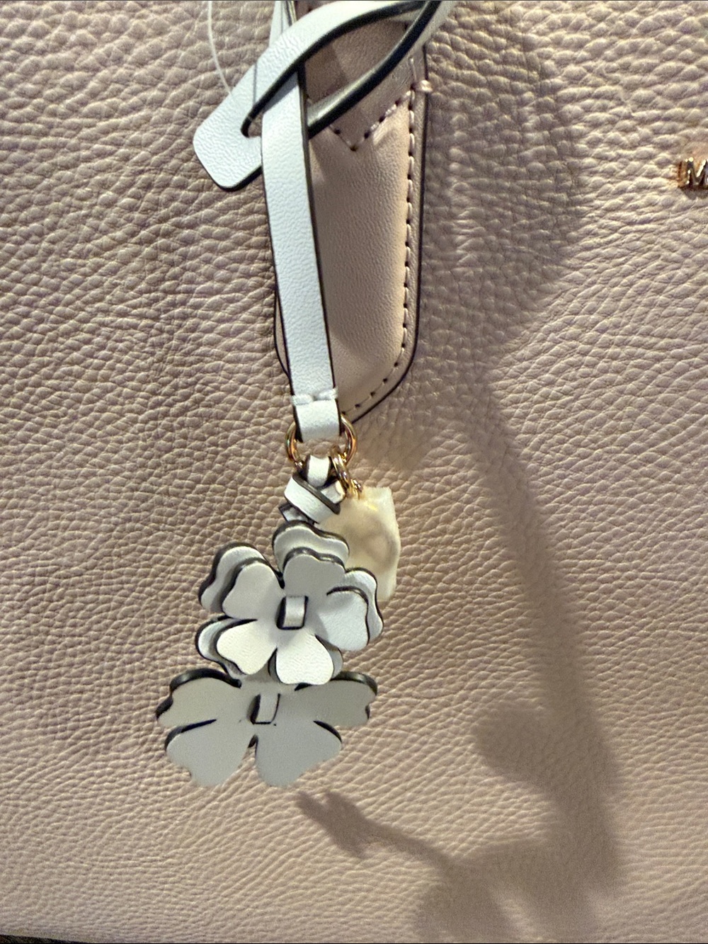 Michael Kors Dusty Pink Scarlett Leather Tote with Floral Charm - Picture 3 of 11